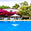 Moonshine Hotel & Suites
