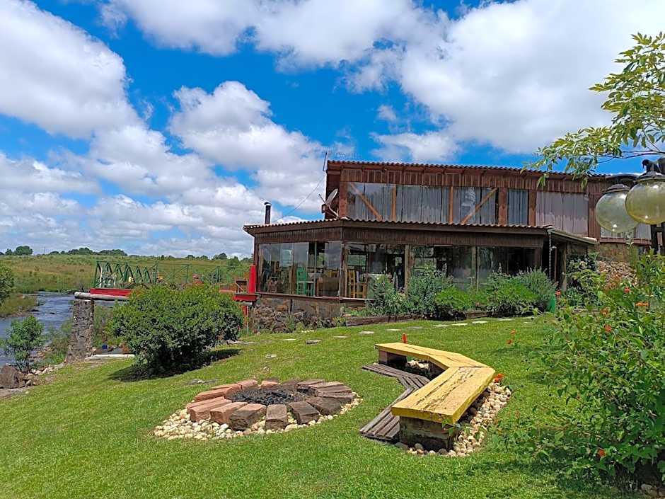 Casa no Campo, aconchego com lareira e banheira em quase todas Cabanas!
