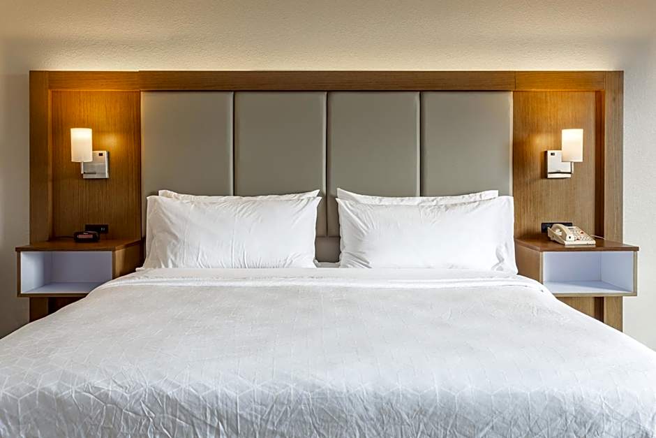 Holiday Inn Express Rockford-Loves Park By IHG