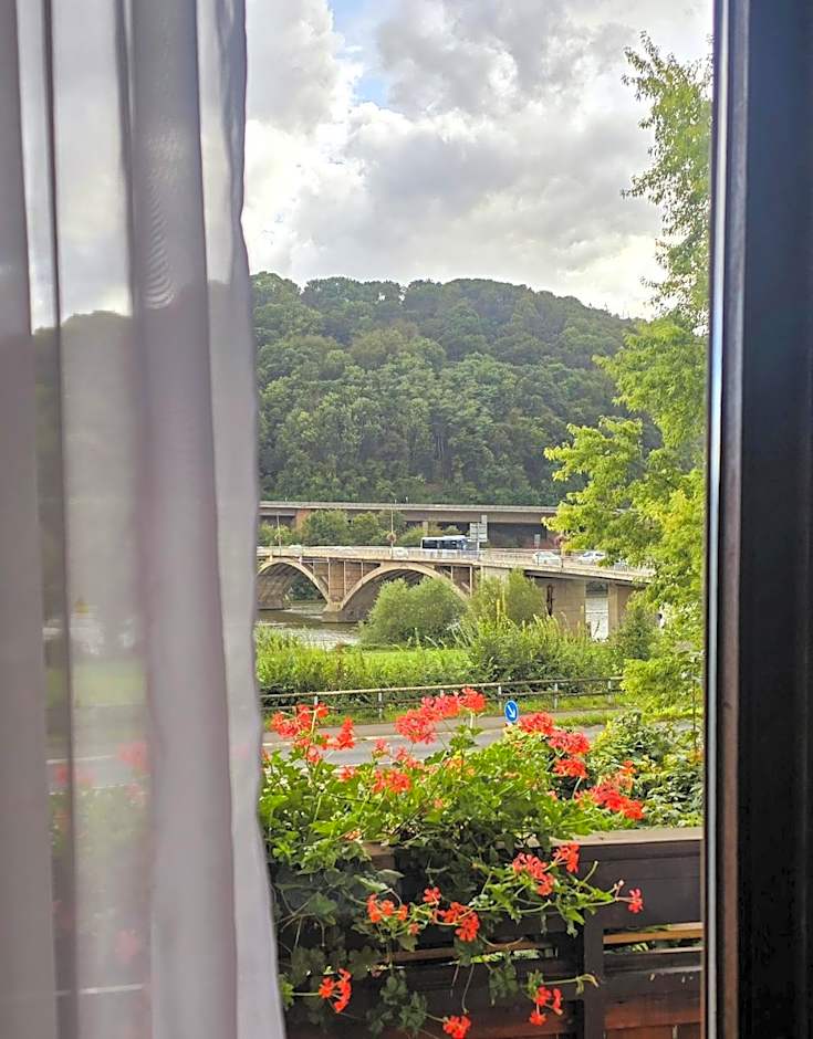Hotel zur Moselbrücke