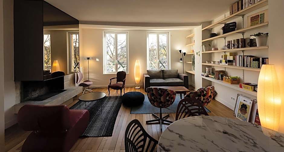 Chambres au coeur du quartier historique - Maison Alternativi