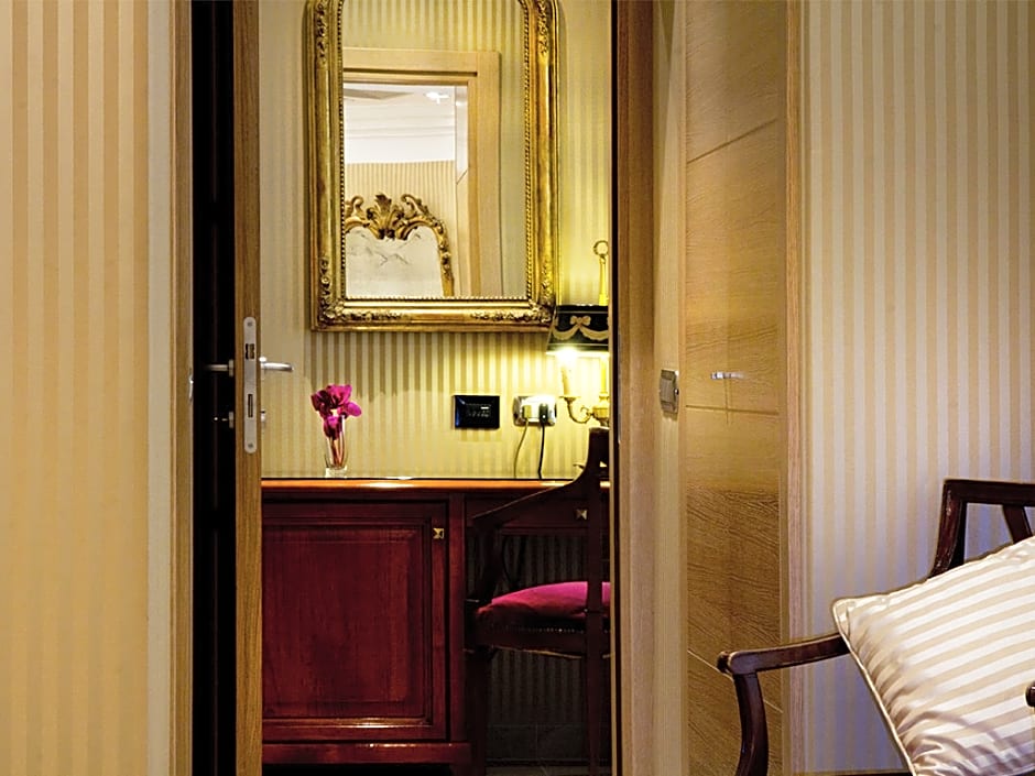 Marcella Royal Hotel