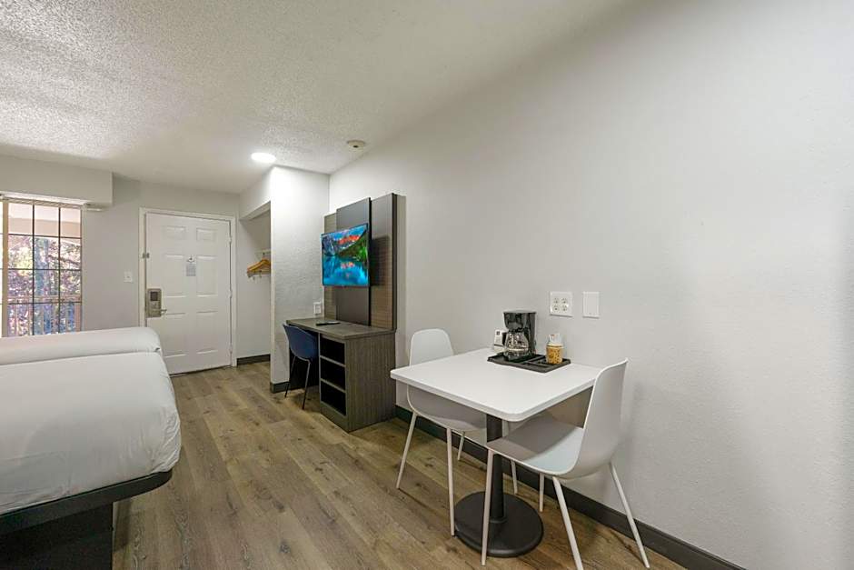 Studio 6-Tucker, GA - Atlanta Northlake