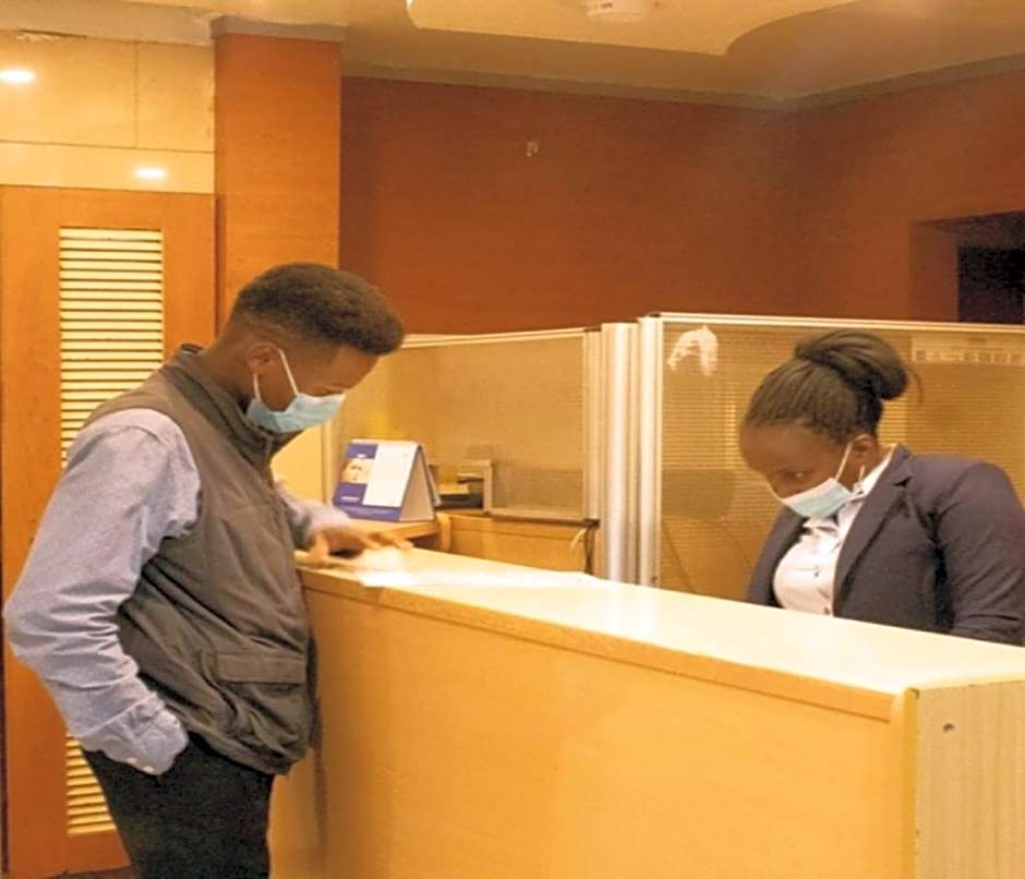 Chester Hotel & Suites