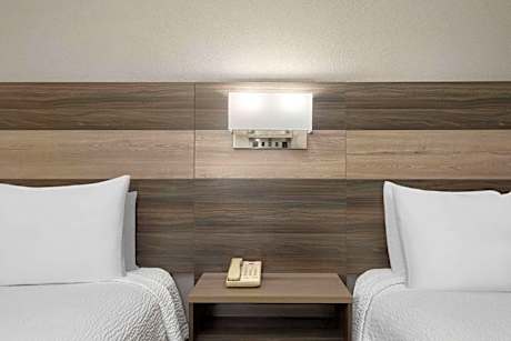 Queen Room with Two Queen Beds - Second Floor/Smoking