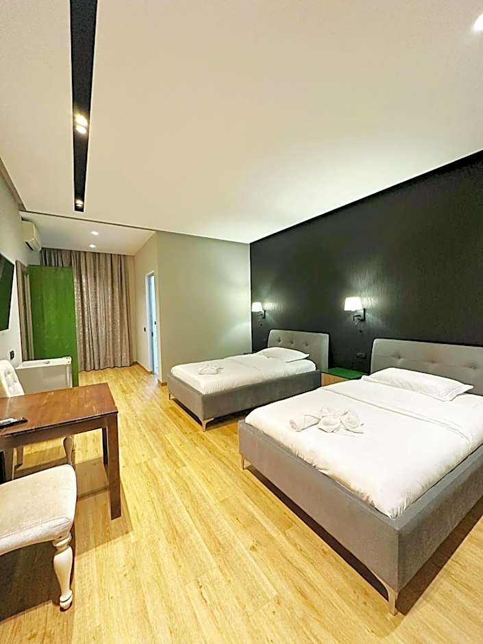 Aurelis Hotel