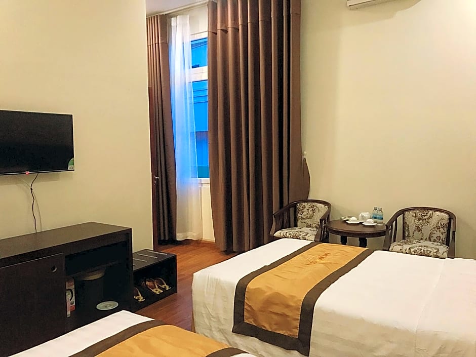 LUCKY STAR HOTEL