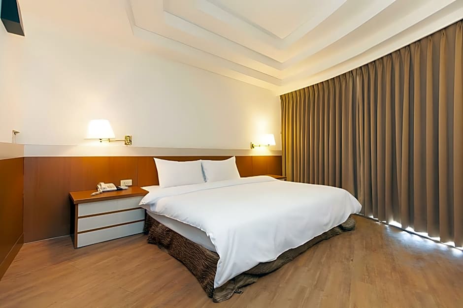 Yawan Hotel