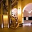 Borghese Palace Art Hotel