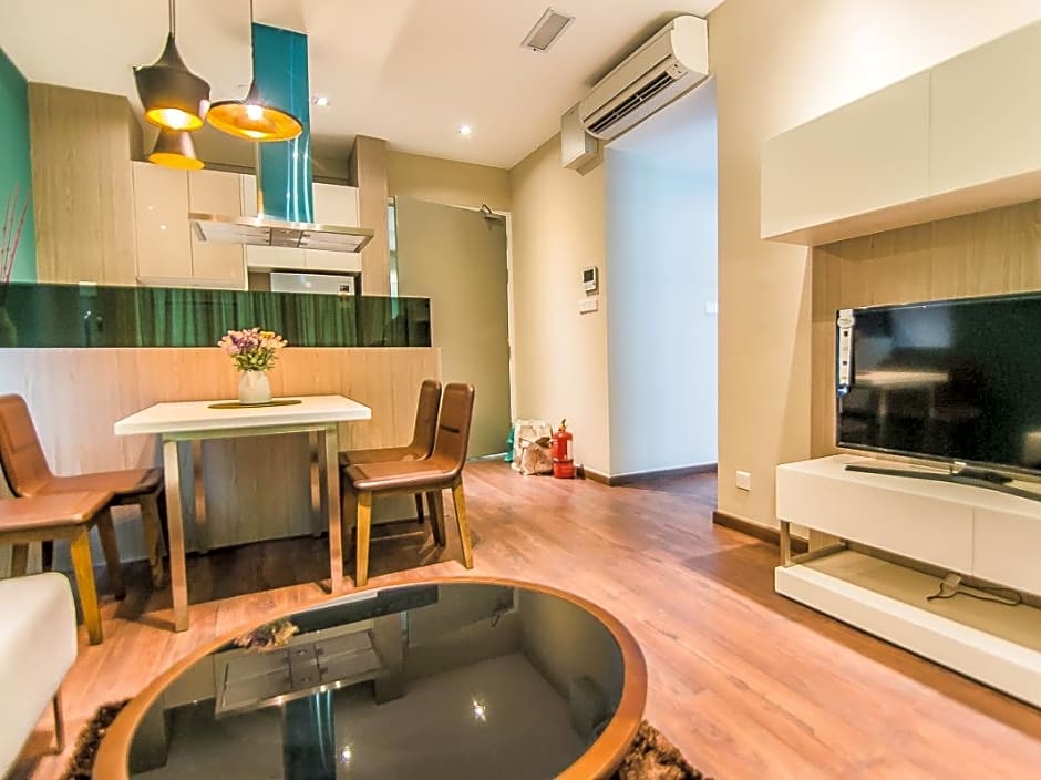 Marina Travellers Suite @ Riverson SOHO