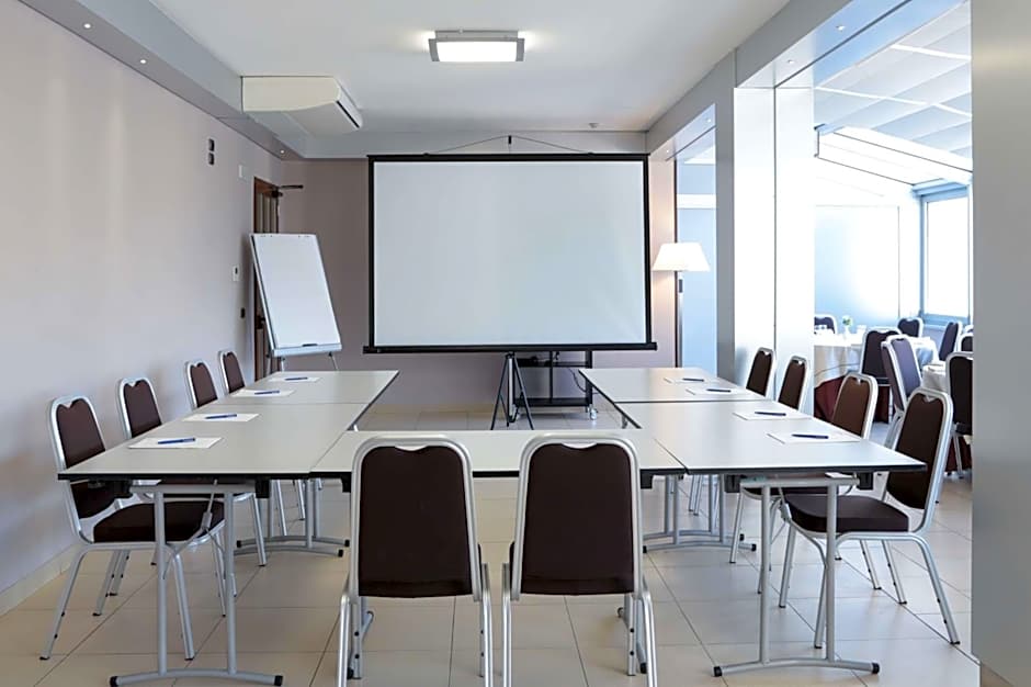 Suites & Residence Hotel