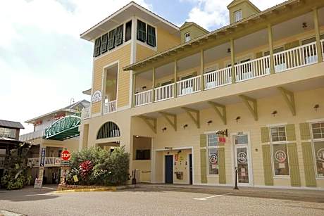 King Room - Disability Access King Room 1 Car Garage Space Included