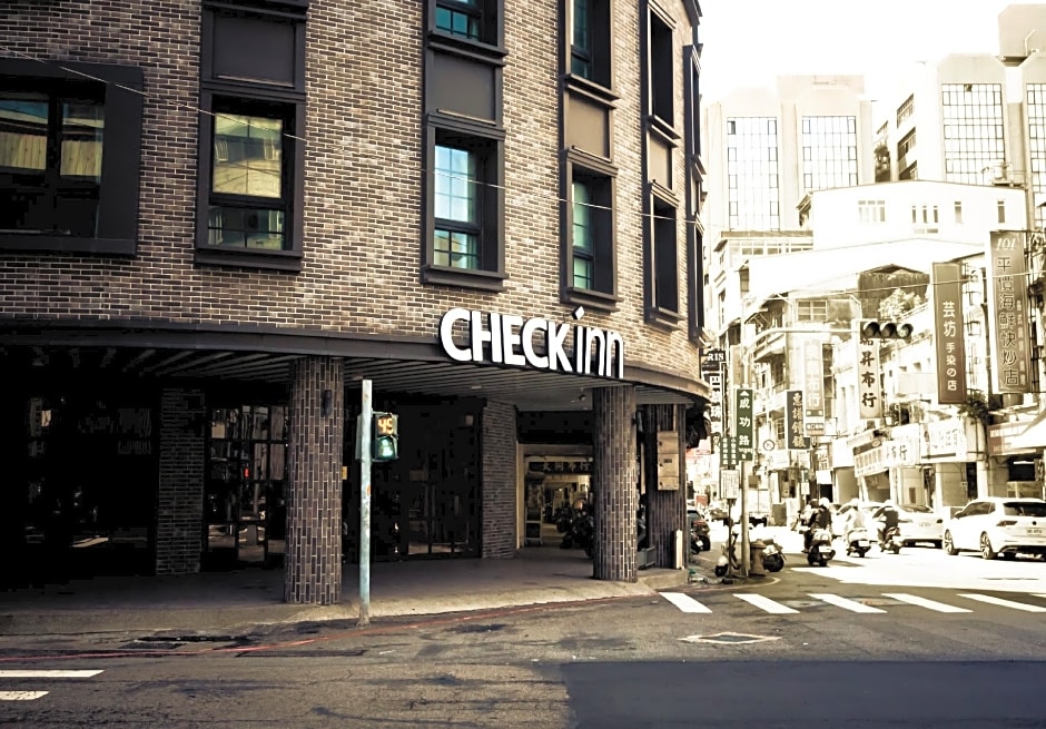 CHECK inn Taichung Ziyou