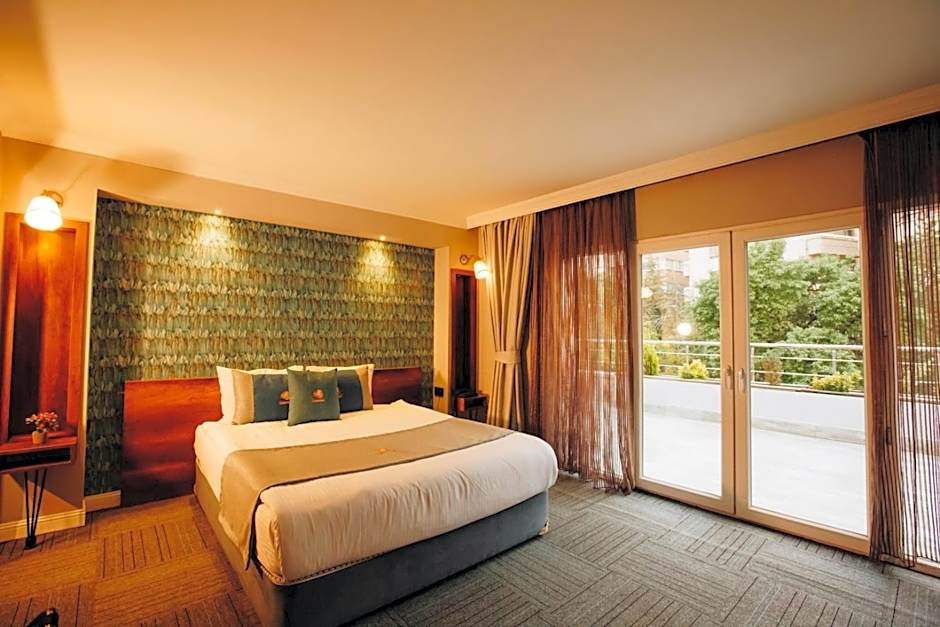 Double Bond Hotel Spa