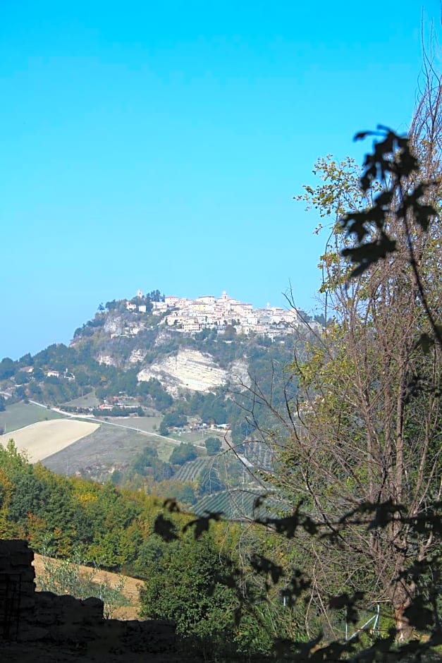 Casale Fontanile Bed and Breakfast