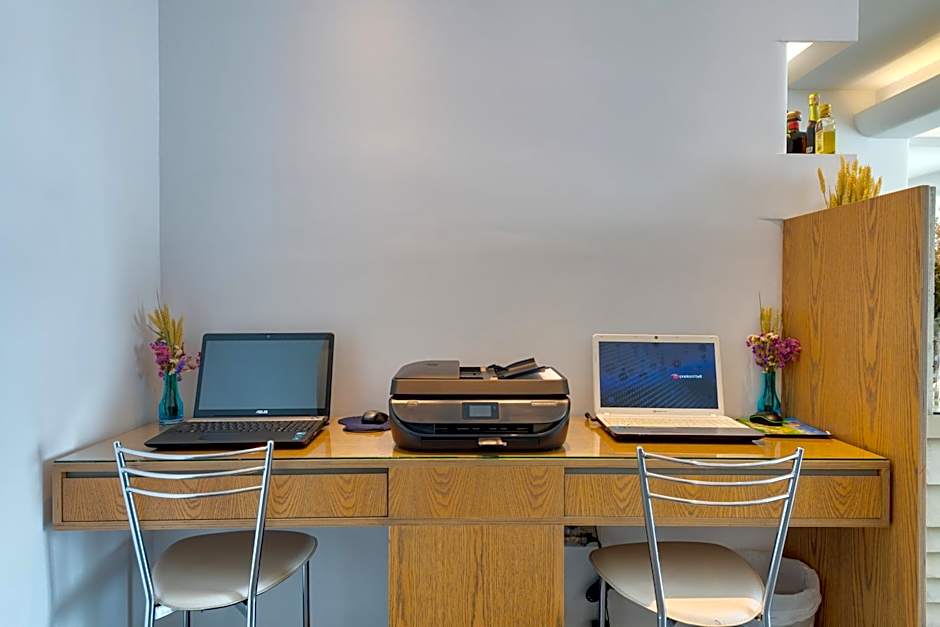 Lithos by Spyros & Flora