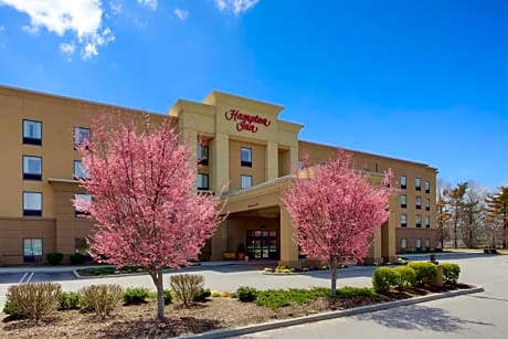 Hampton Inn by Hilton Garden City Long Island