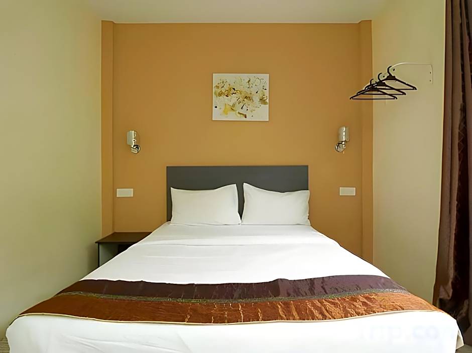 M S Hotel, Tengku Kelana KTM Klang