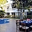 Hotel Holly