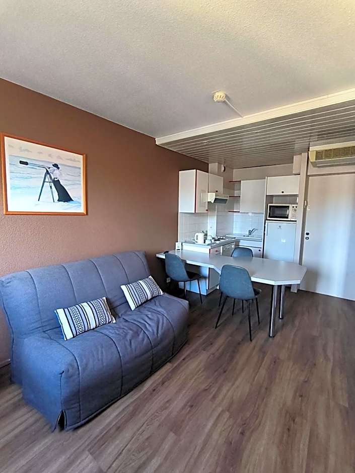 Kyriad Hotel Montpellier Centre Antigone