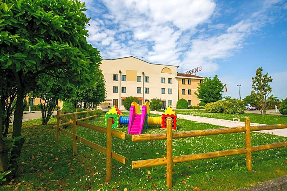 UNA HOTELS Occhiobello