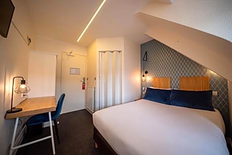 Standard Double Room 4th Floor