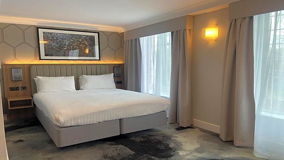 London Chigwell Prince Regent Hotel, BW Signature Collection