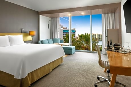 Partial Lake View King