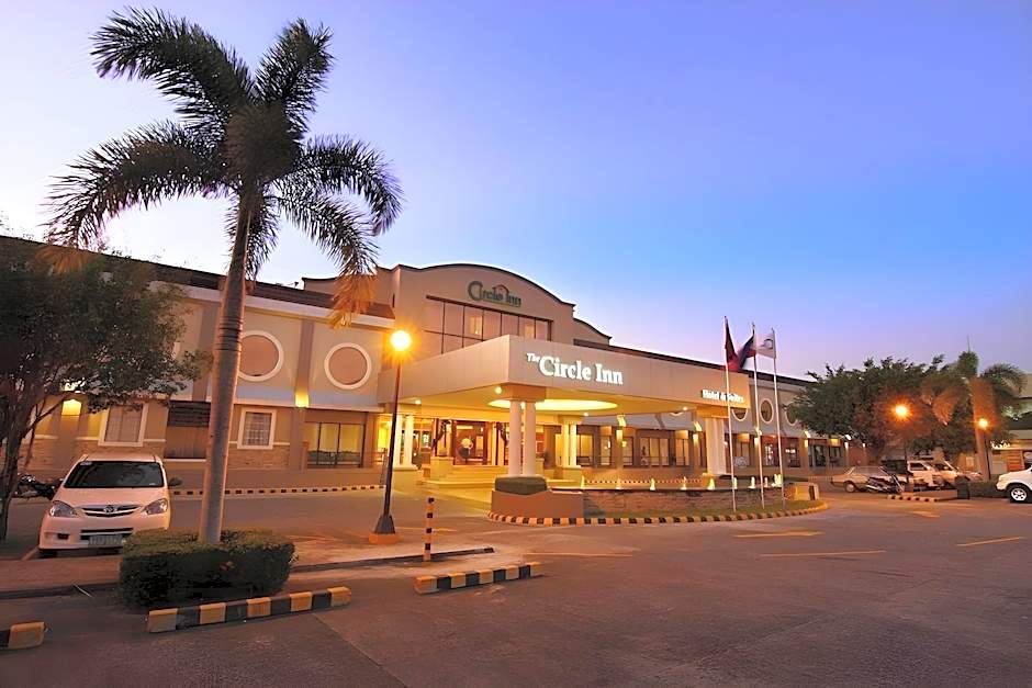 Circle Inn - Hotel & Suites