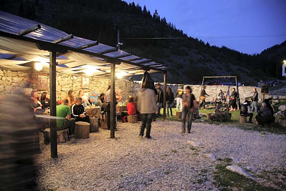 Family Hotel Arkan Han