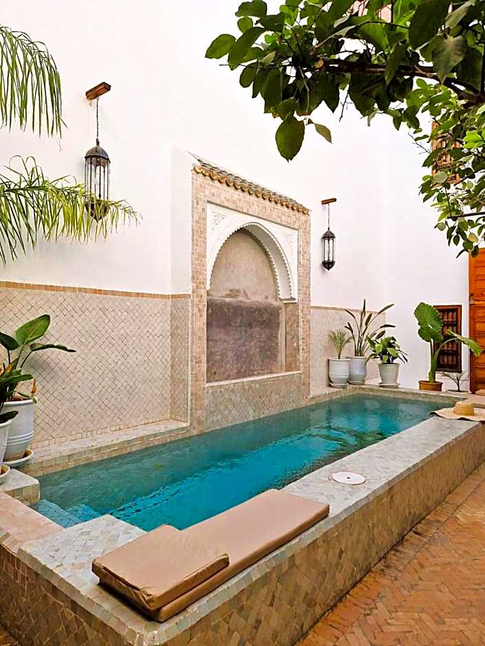 RIAD SAMAH