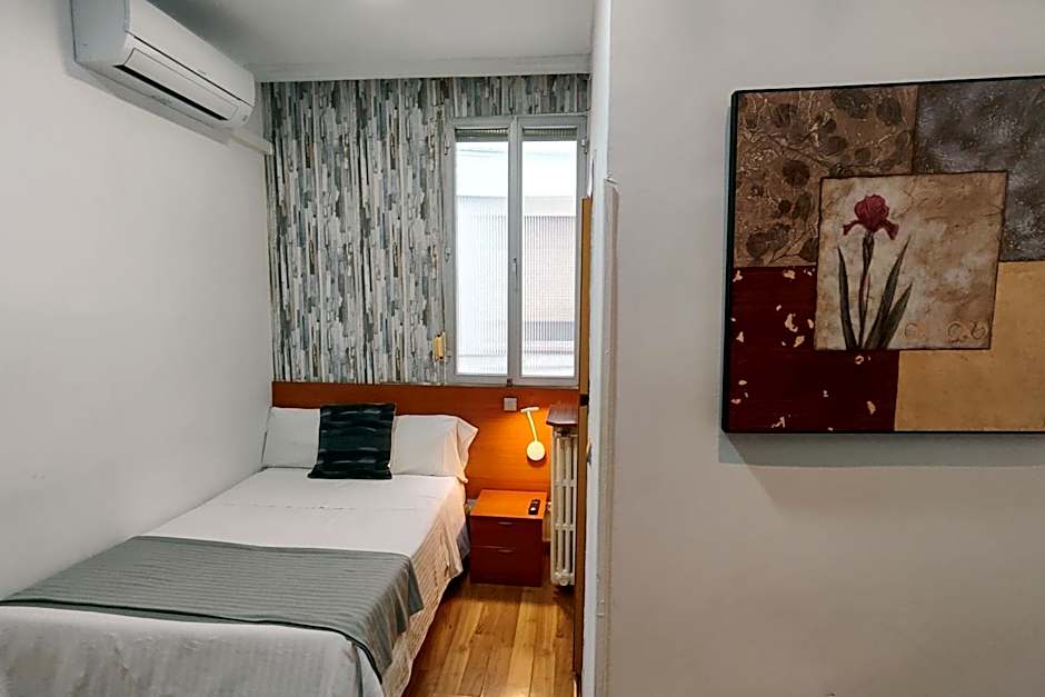Hostal Cervantes