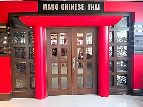 Jeevens Hotel - Sialkot