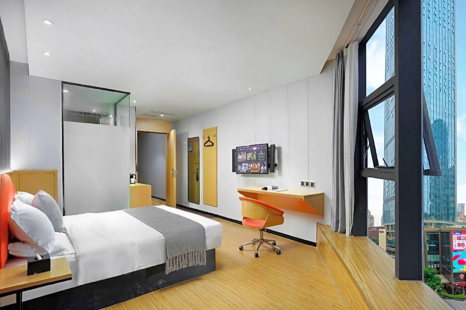 IU Hotel Chongqing Jiefangbei Hongyadong Chaotianmen