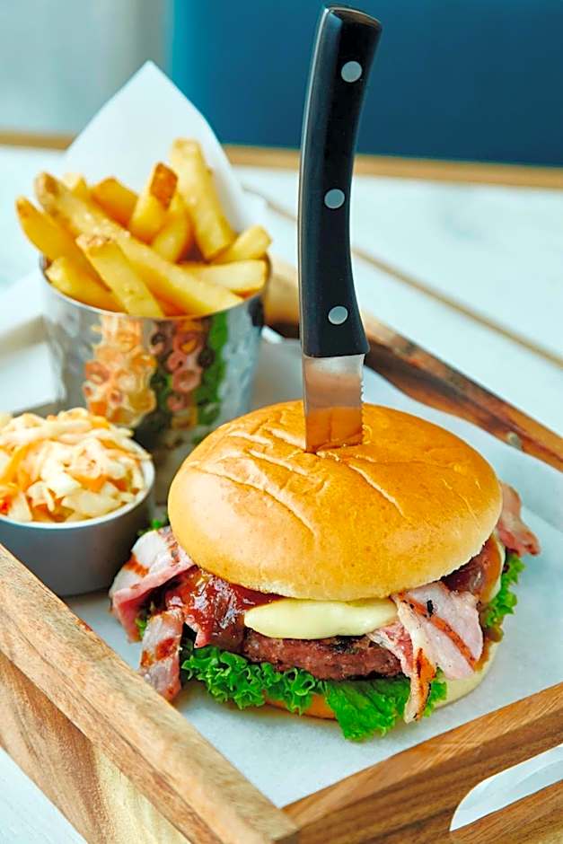 Courtyard by Marriott Luton Airport