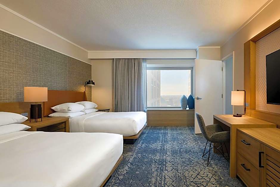 Sheraton Grand Sacramento Hotel