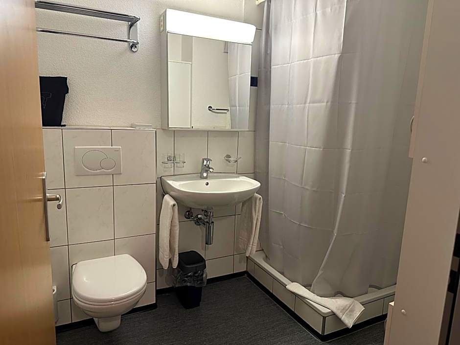 Motel & Aparthotel Brüggli