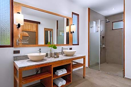 Deluxe Sea View Bungalow 2 Twin