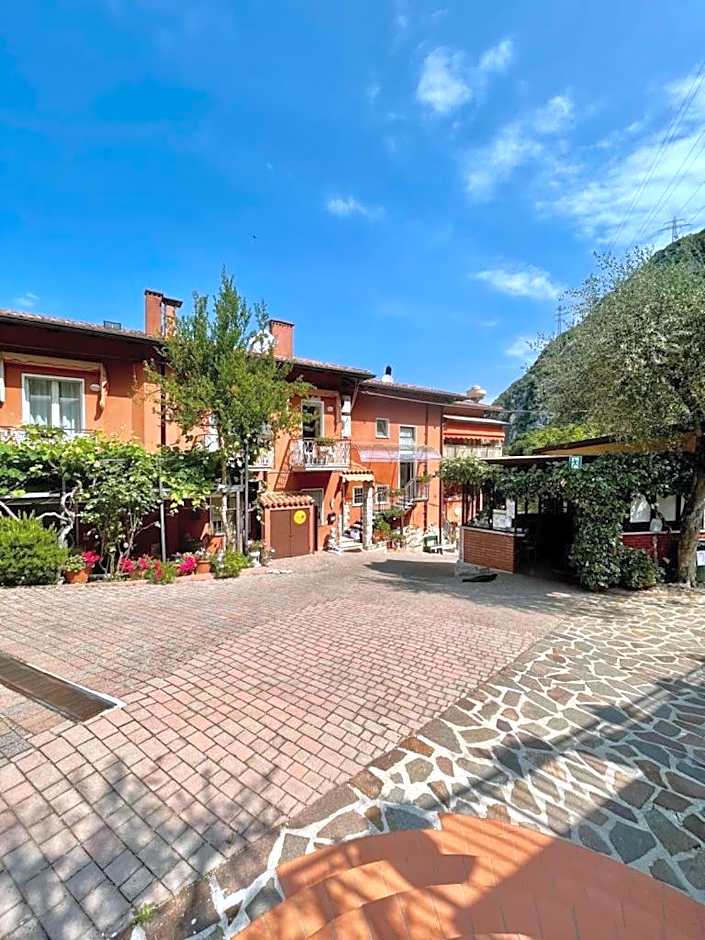 Hotel Baitone - Nature Village