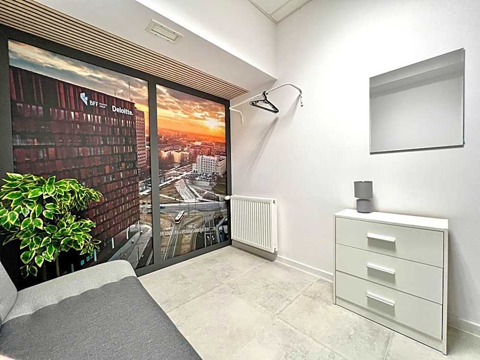 Royal Aparthotel Zamenhoffa 1/3