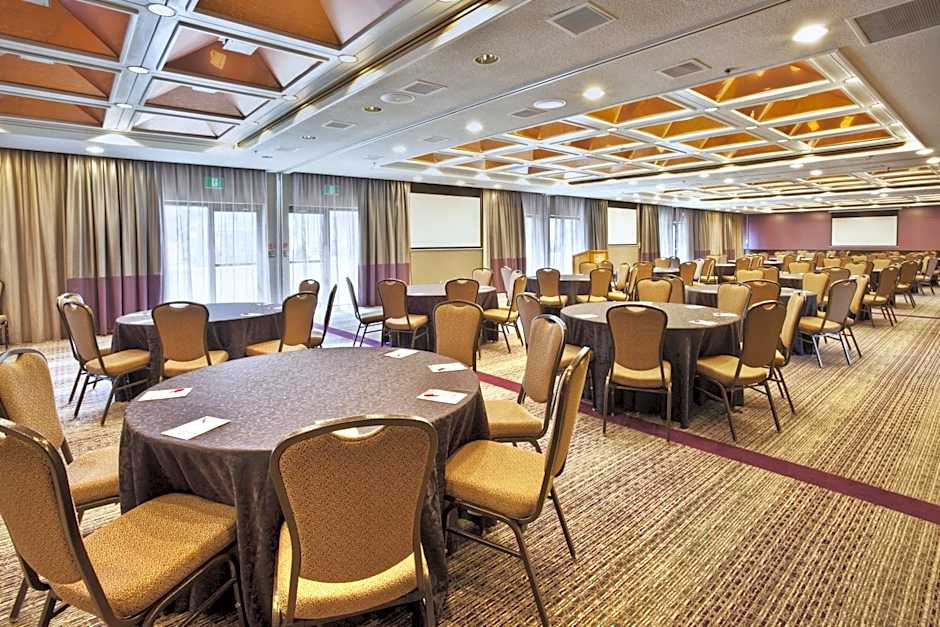 Crowne Plaza Kitchener-Waterloo By IHG