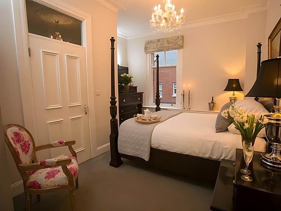 Maryville House Tearooms & Boutique B&B