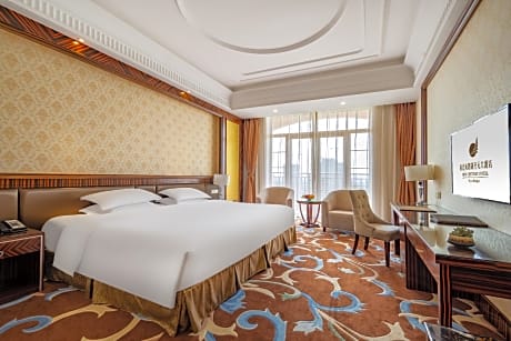 New Century - Deluxe 1 Bed Room, Lake View