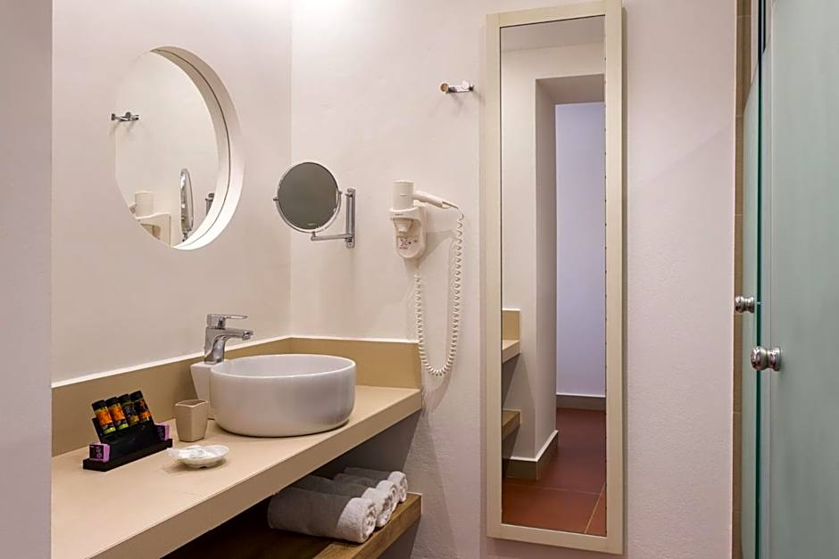 Kalypso Hotel Malaia