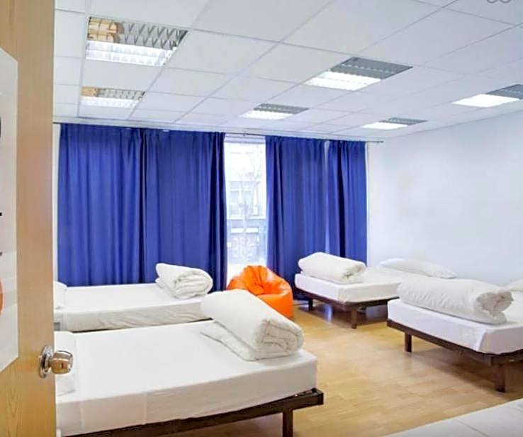 HolidaysBCN Rooms