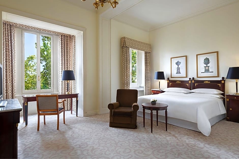Photo 1 of 6 of Junior Suite with City View