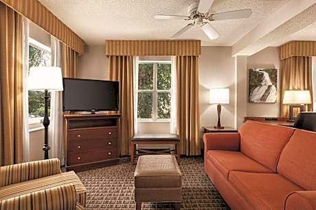 Queen Suite - Disability Access/Non Smoking