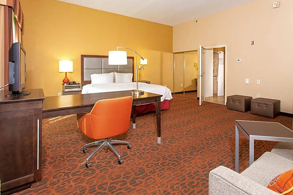 Hampton Inn By Hilton & Suites Jacksonville-Airport
