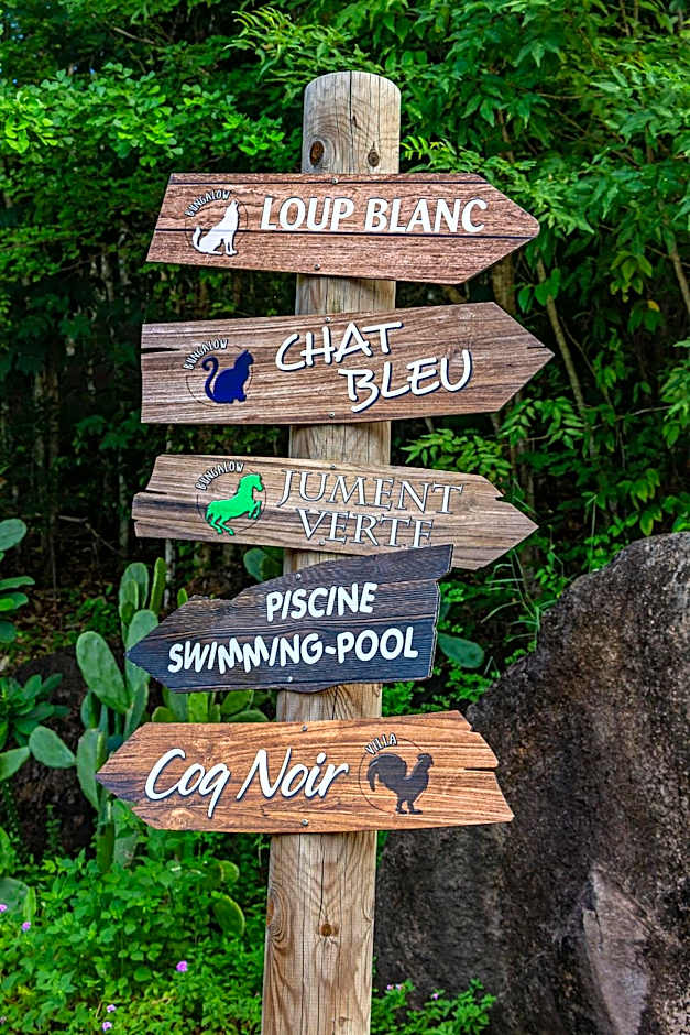 Les Cabanes Perchées