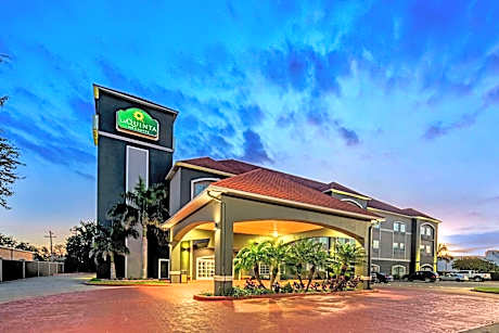 La Quinta Inn & Suites by Wyndham Alamo at East McAllen